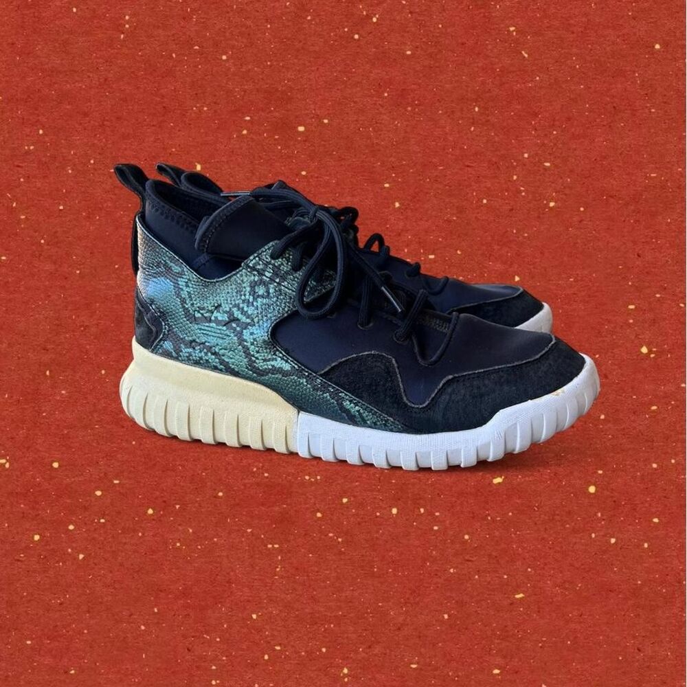 Adidas Men's Black and Blue Trainers